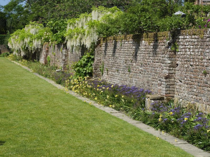 Stone Wall Hardscaping in West Hartford, CT